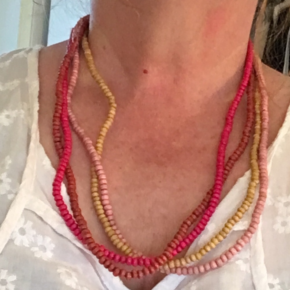 Pretty Reds, Pinks, Tans Beaded Necklace